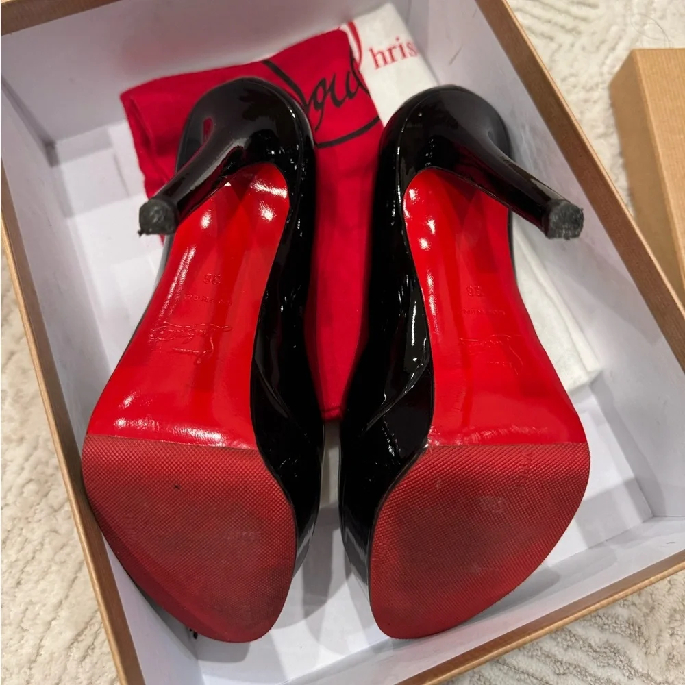 Christian Louboutin heels - Picture 3 of 4